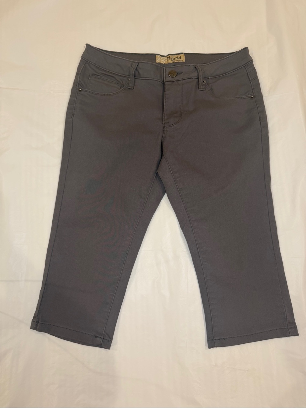 Hybrid & company Women's Charcoal Cropped Stretch Pants